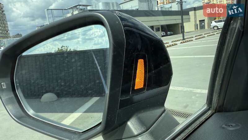 Позашляховик / Кросовер Audi Q3 2021 в Києві фото 35 Позашляховик / Кросовер Audi Q3 2021 в Києві