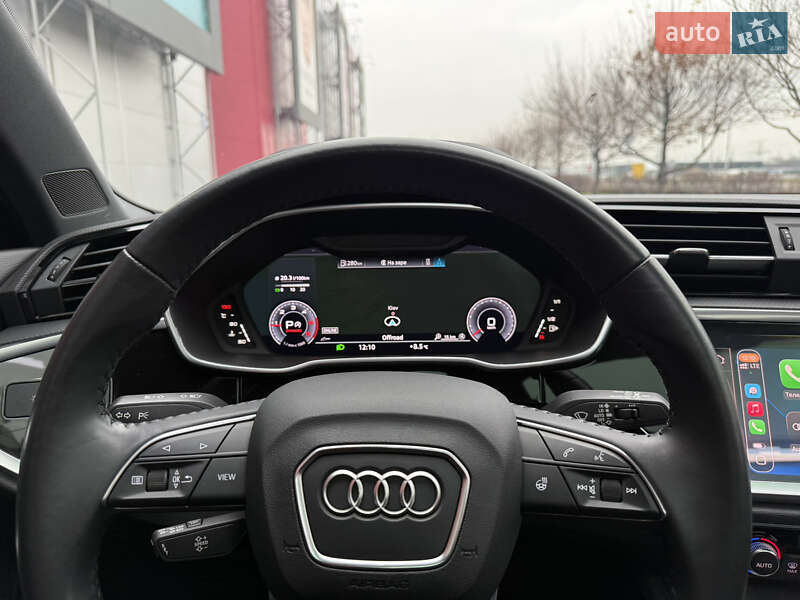 Позашляховик / Кросовер Audi Q3 2020 в Києві