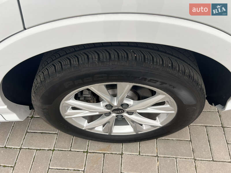 Позашляховик / Кросовер Audi Q3 2023 в Сумах фото 28 Позашляховик / Кросовер Audi Q3 2023 в Сумах
