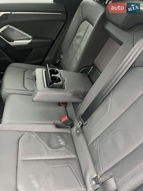 Позашляховик / Кросовер Audi Q3 2023 в Сумах фото 42 Позашляховик / Кросовер Audi Q3 2023 в Сумах
