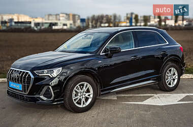 Позашляховик / Кросовер Audi Q3 2020 в Києві