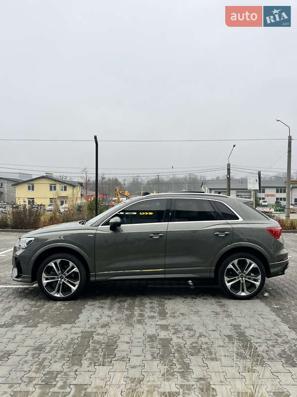 Позашляховик / Кросовер Audi Q3 2021 в Львові фото 4 Позашляховик / Кросовер Audi Q3 2021 в Львові