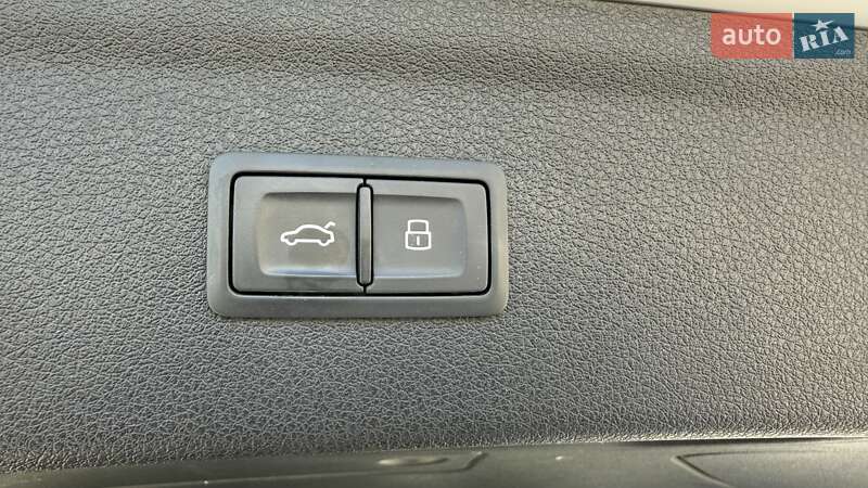 Позашляховик / Кросовер Audi Q3 2018 в Києві