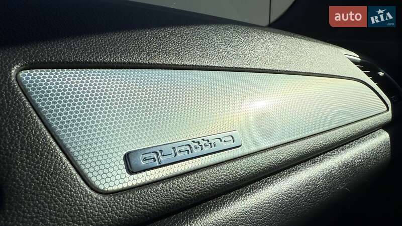 Позашляховик / Кросовер Audi Q3 2018 в Києві