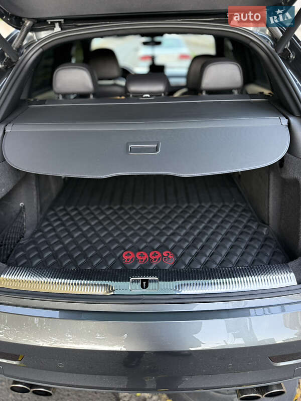 Позашляховик / Кросовер Audi Q3 2017 в Одесі