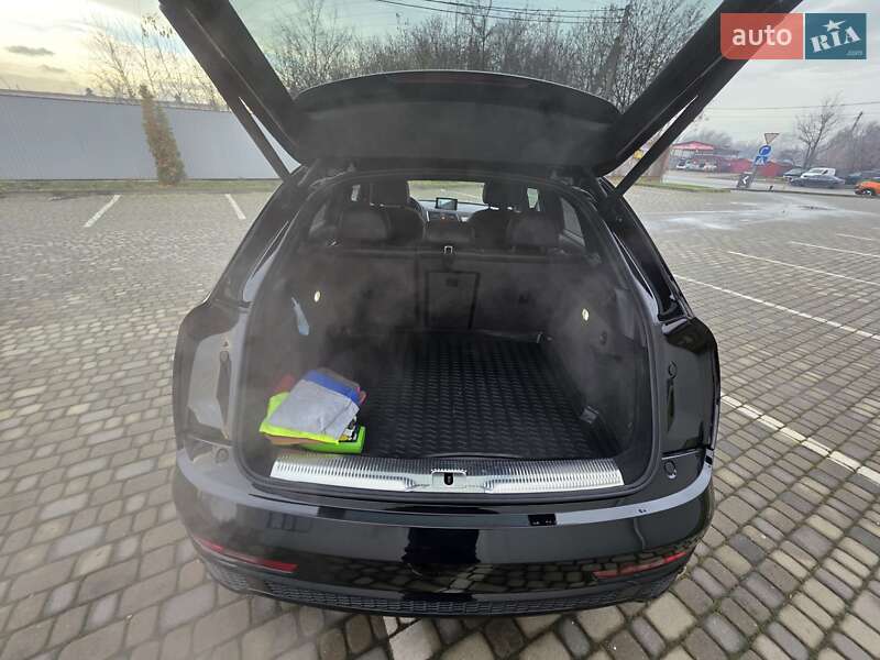 Позашляховик / Кросовер Audi Q3 2018 в Івано-Франківську