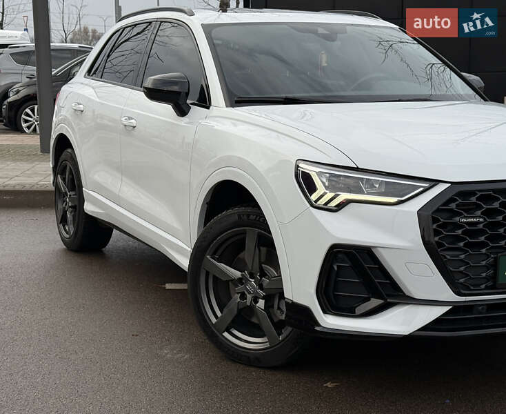 Позашляховик / Кросовер Audi Q3 2021 в Києві фото 2 Позашляховик / Кросовер Audi Q3 2021 в Києві