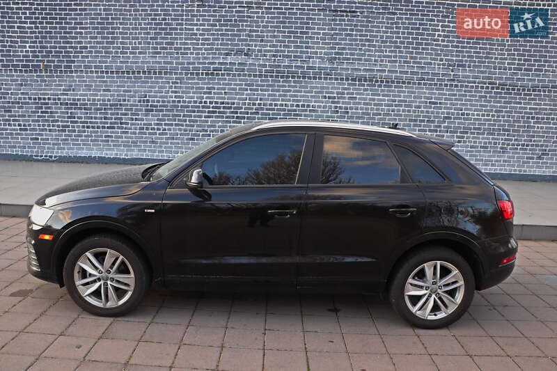 Внедорожник / Кроссовер Audi Q3 2018 в Кременчуге