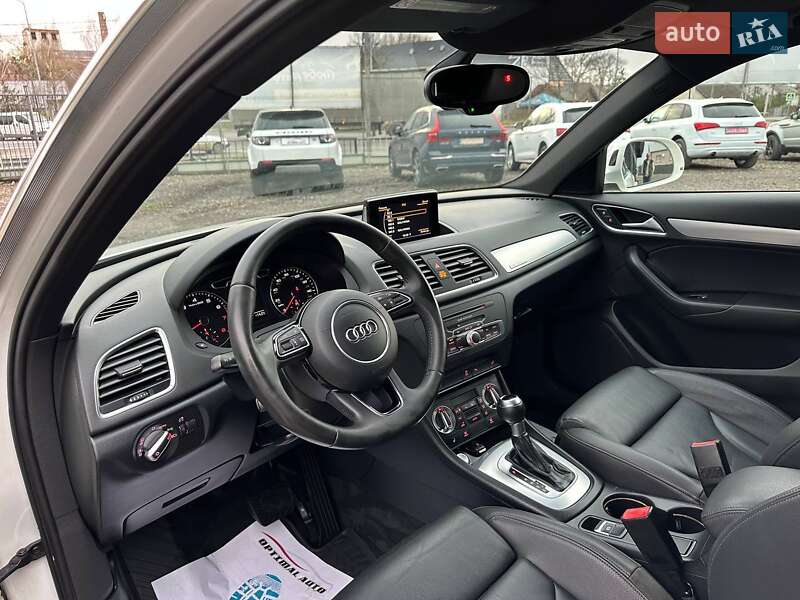 Внедорожник / Кроссовер Audi Q3 2015 в Львове