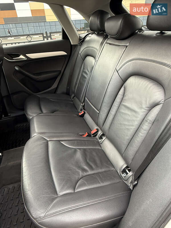 Позашляховик / Кросовер Audi Q3 2017 в Харкові