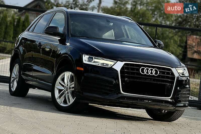 Внедорожник / Кроссовер Audi Q3 2017 в Львове