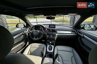 Внедорожник / Кроссовер Audi Q3 2017 в Львове