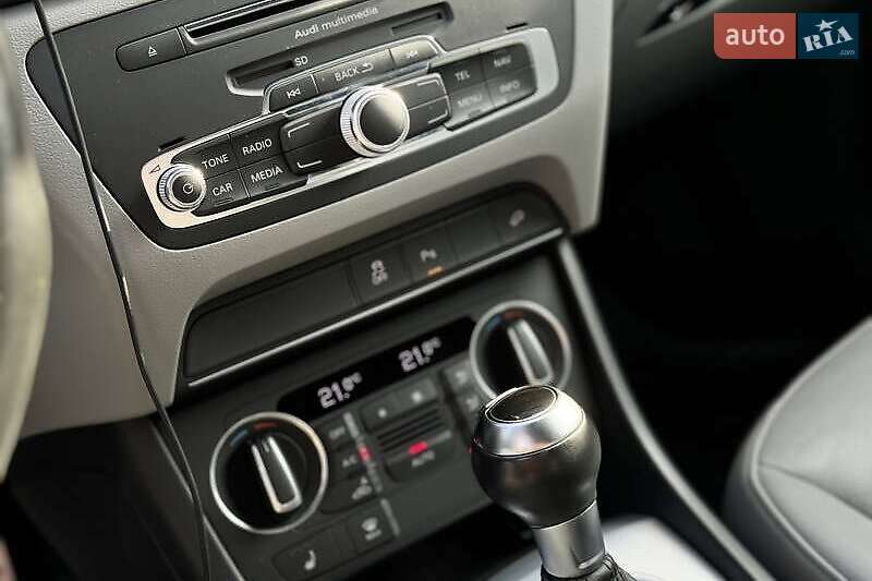 Внедорожник / Кроссовер Audi Q3 2017 в Львове