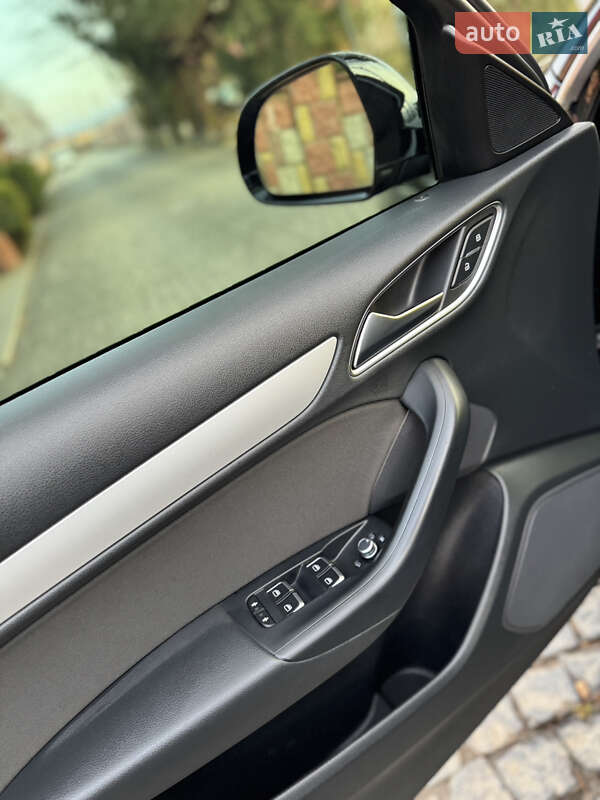 Позашляховик / Кросовер Audi Q3 2016 в Чернівцях фото 8 Позашляховик / Кросовер Audi Q3 2016 в Чернівцях