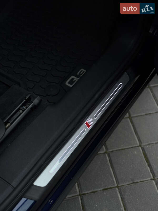 Позашляховик / Кросовер Audi Q3 2020 в Львові