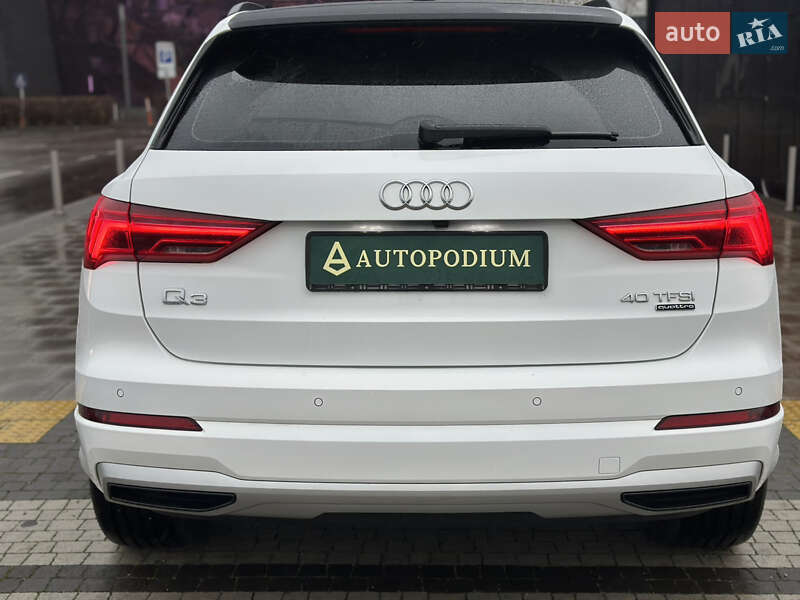 Внедорожник / Кроссовер Audi Q3 2020 в Киеве