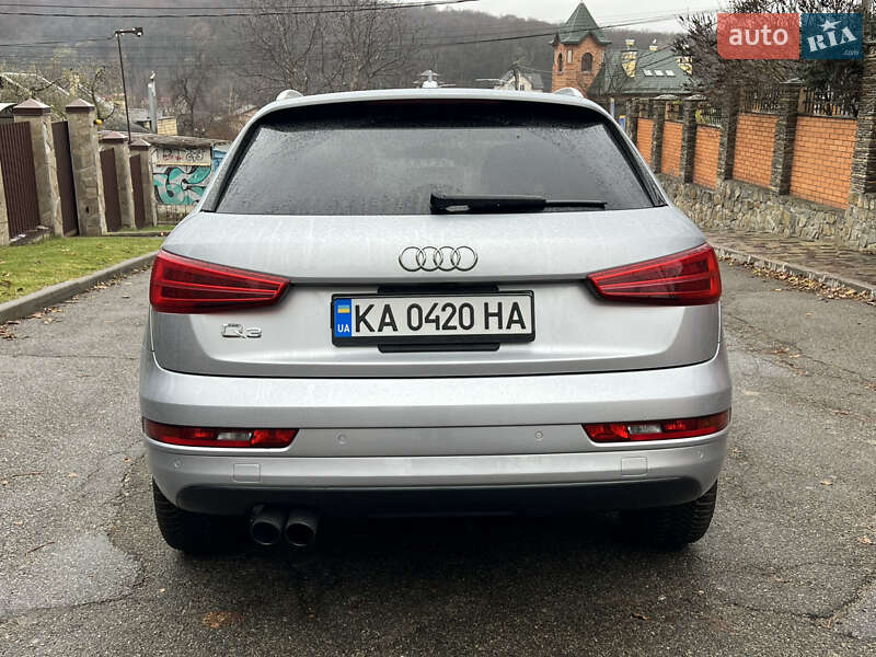 Внедорожник / Кроссовер Audi Q3 2017 в Киеве