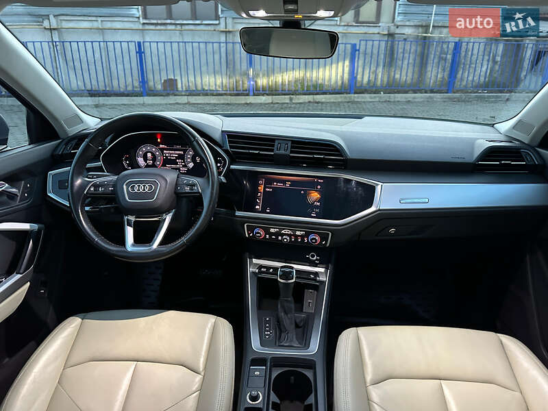 Внедорожник / Кроссовер Audi Q3 2020 в Тернополе