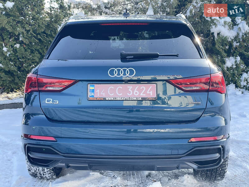 Позашляховик / Кросовер Audi Q3 2021 в Львові