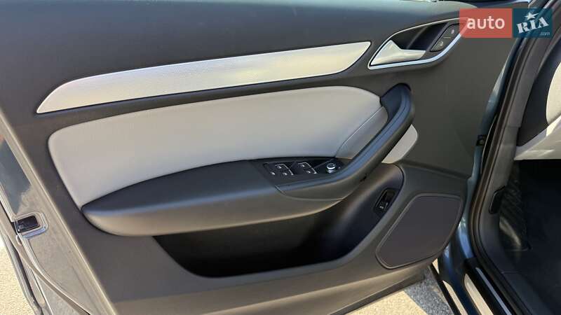 Позашляховик / Кросовер Audi Q3 2018 в Києві