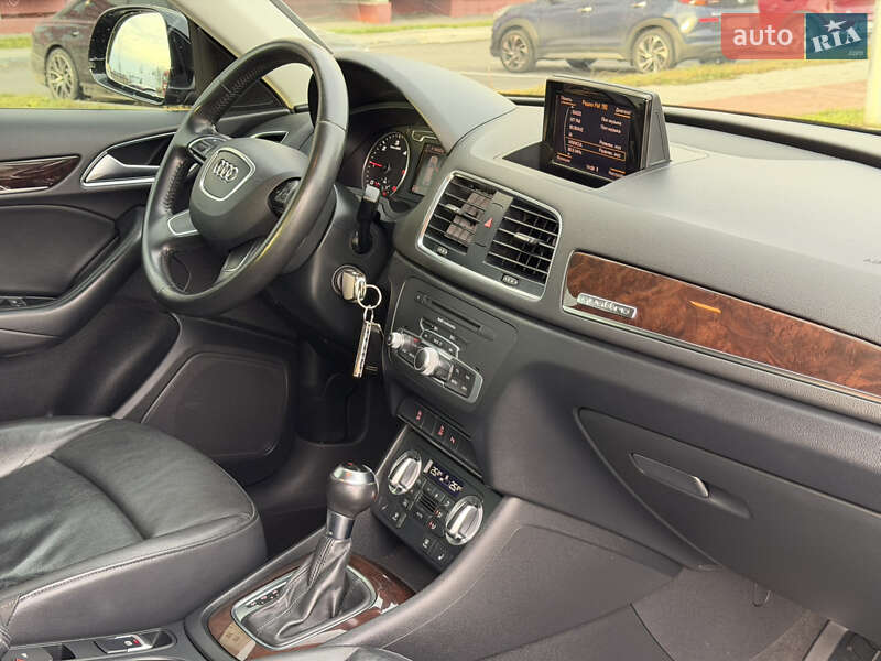 Позашляховик / Кросовер Audi Q3 2012 в Вінниці