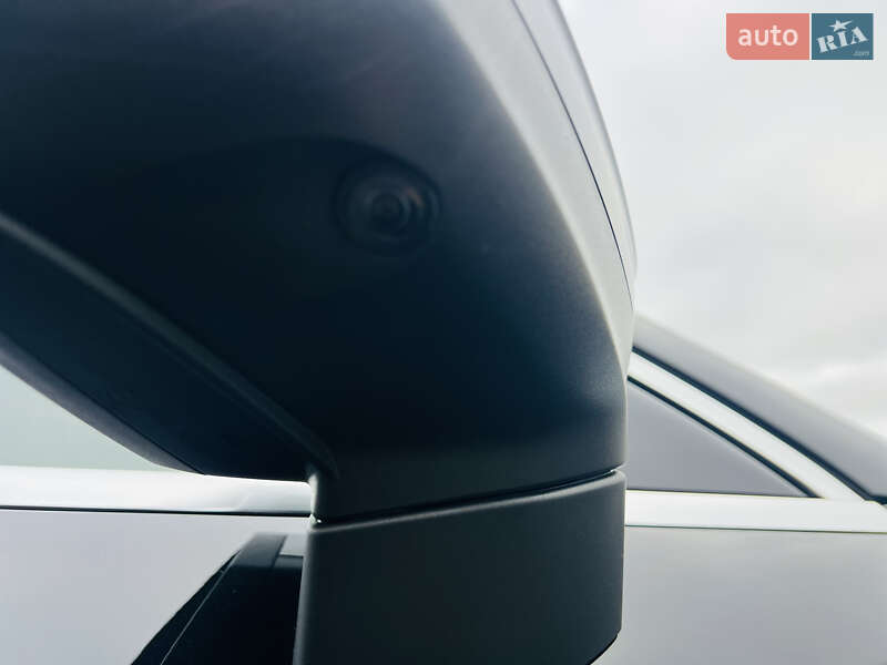 Позашляховик / Кросовер Audi Q3 2020 в Мукачевому