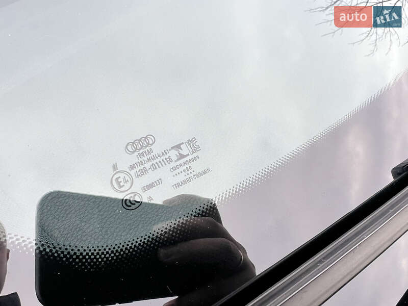 Позашляховик / Кросовер Audi Q3 2020 в Мукачевому