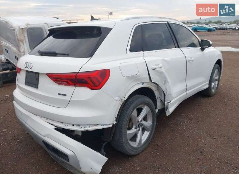 Позашляховик / Кросовер Audi Q3 2020 в Львові