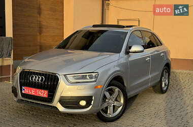 Внедорожник / Кроссовер Audi Q3 2015 в Ужгороде