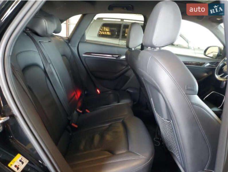 Позашляховик / Кросовер Audi Q3 2015 в Львові