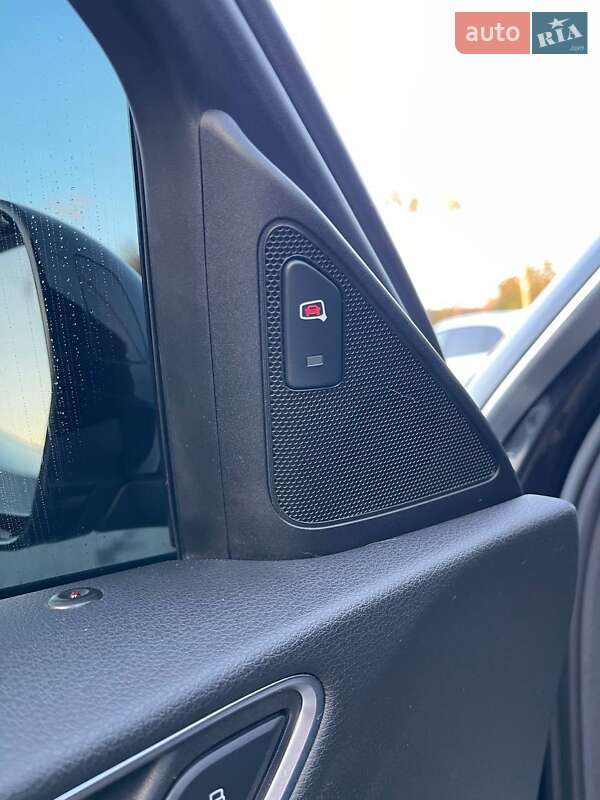 Позашляховик / Кросовер Audi Q3 2016 в Львові фото 11 Позашляховик / Кросовер Audi Q3 2016 в Львові