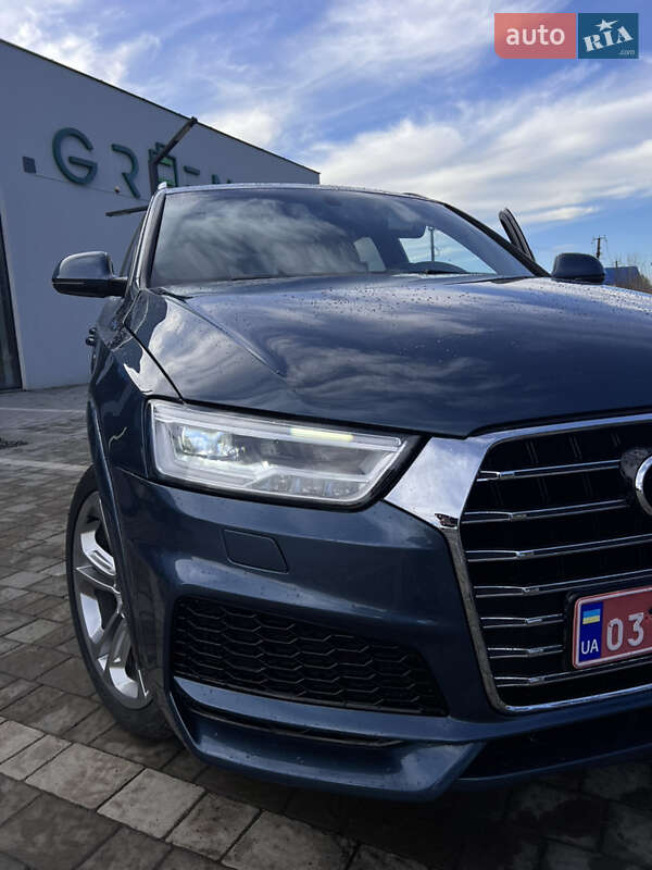 Внедорожник / Кроссовер Audi Q3 2018 в Ужгороде