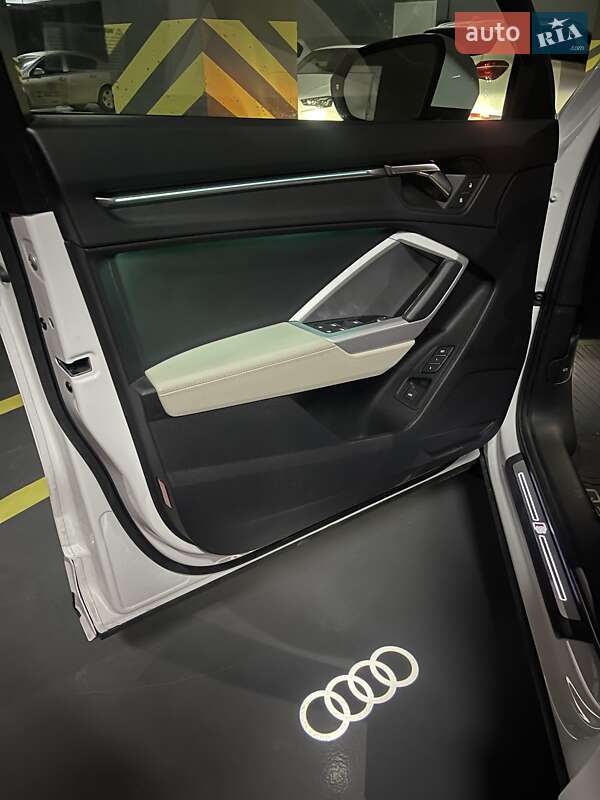 Внедорожник / Кроссовер Audi Q3 2022 в Одессе