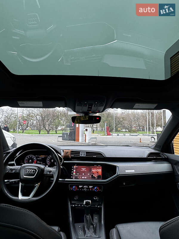 Внедорожник / Кроссовер Audi Q3 2021 в Одессе