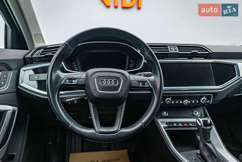 Внедорожник / Кроссовер Audi Q3 2021 в Киеве фото 13 Внедорожник / Кроссовер Audi Q3 2021 в Киеве
