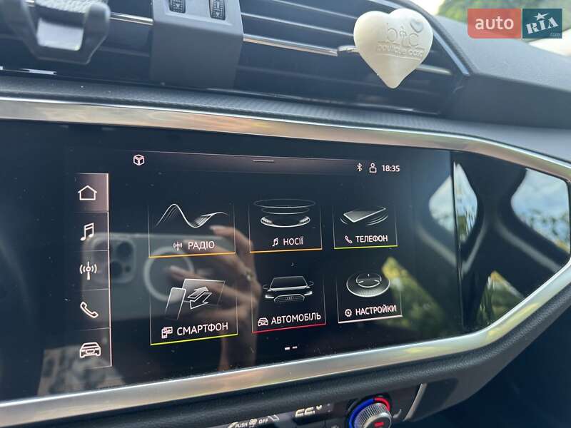Позашляховик / Кросовер Audi Q3 2022 в Києві фото 2 Позашляховик / Кросовер Audi Q3 2022 в Києві