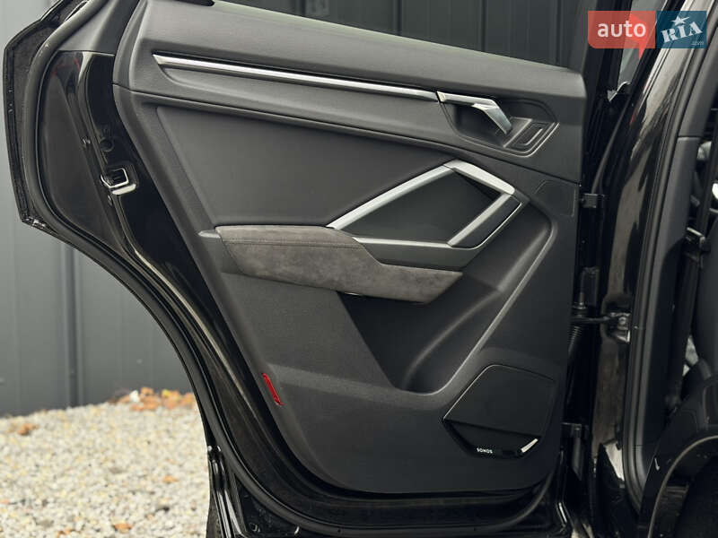 Внедорожник / Кроссовер Audi Q3 2022 в Луцке