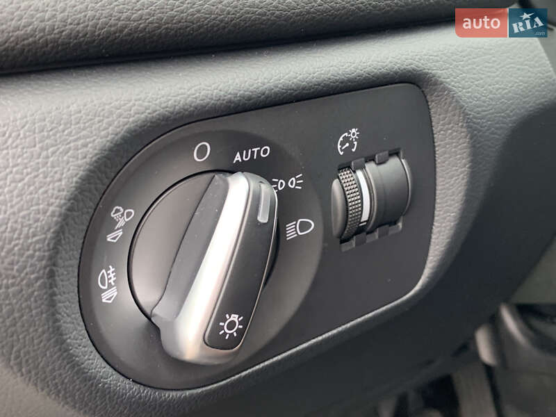 Внедорожник / Кроссовер Audi Q3 2016 в Ровно фото 30 Внедорожник / Кроссовер Audi Q3 2016 в Ровно