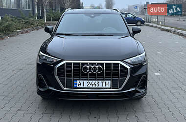 Внедорожник / Кроссовер Audi Q3 2020 в Киеве