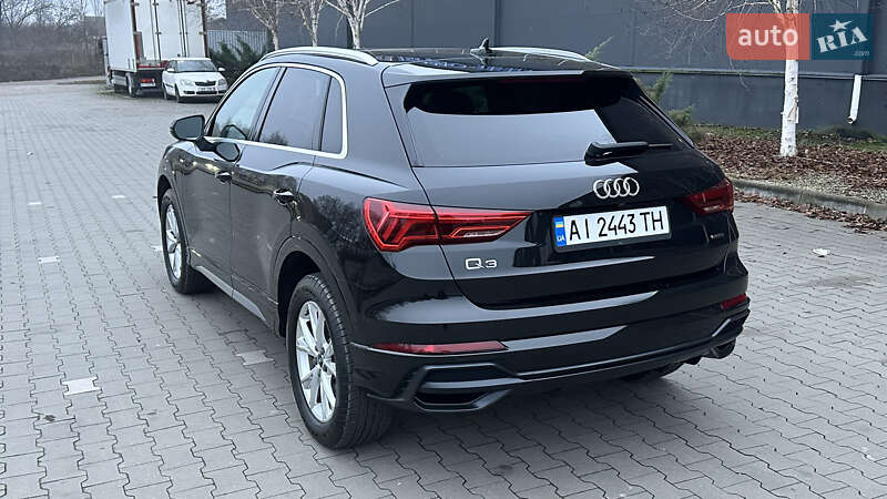 Внедорожник / Кроссовер Audi Q3 2020 в Киеве