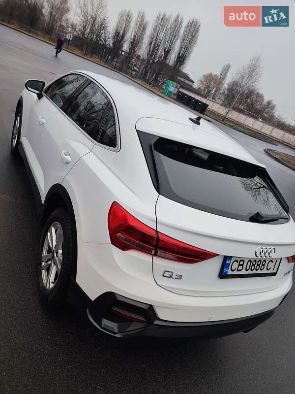Позашляховик / Кросовер Audi Q3 2021 в Чернігові
