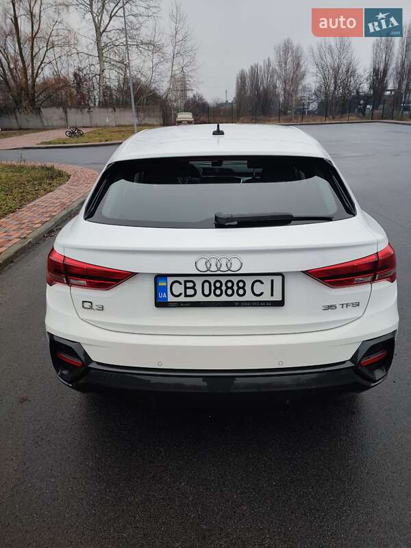 Позашляховик / Кросовер Audi Q3 2021 в Чернігові