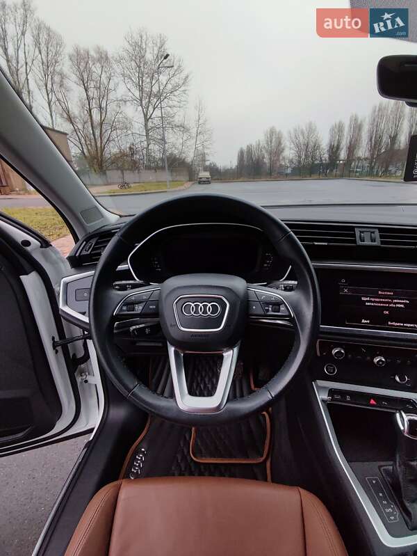 Позашляховик / Кросовер Audi Q3 2021 в Чернігові