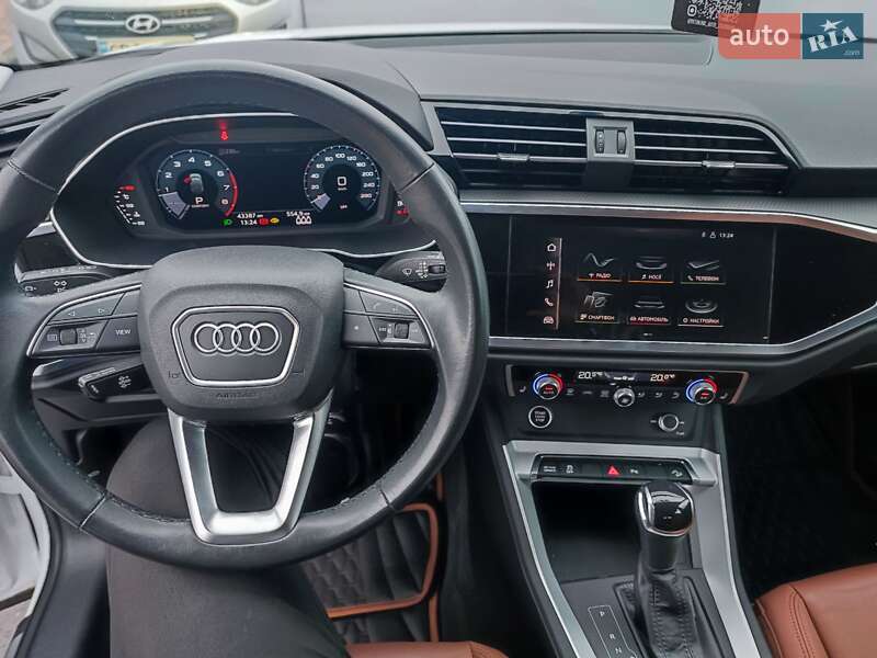 Позашляховик / Кросовер Audi Q3 2021 в Чернігові