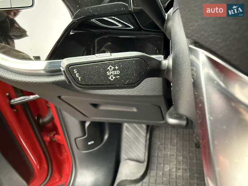 Внедорожник / Кроссовер Audi Q3 2021 в Киеве фото 45 Внедорожник / Кроссовер Audi Q3 2021 в Киеве