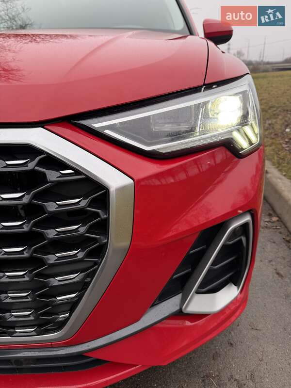 Внедорожник / Кроссовер Audi Q3 2021 в Киеве фото 14 Внедорожник / Кроссовер Audi Q3 2021 в Киеве