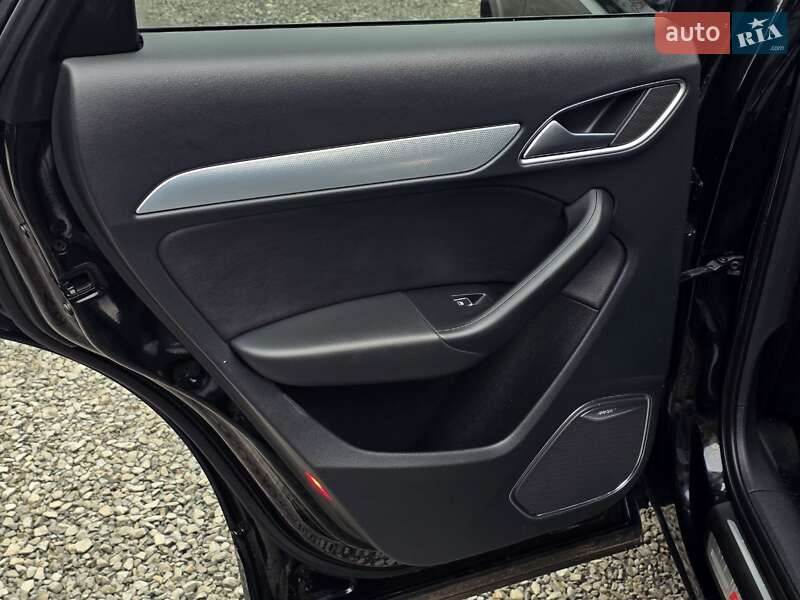 Внедорожник / Кроссовер Audi Q3 2017 в Тернополе