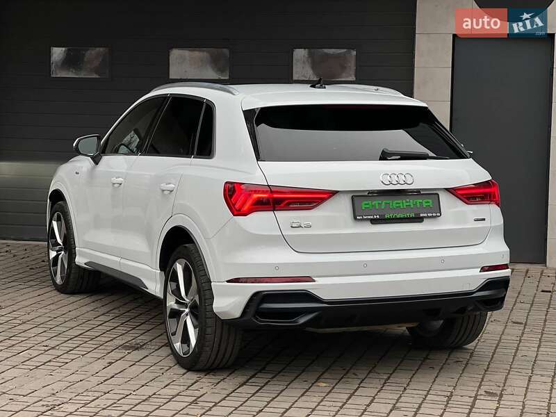 Внедорожник / Кроссовер Audi Q3 2019 в Одессе