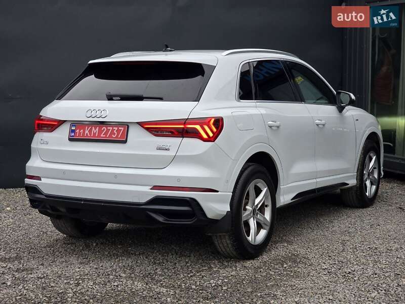 Внедорожник / Кроссовер Audi Q3 2019 в Тернополе
