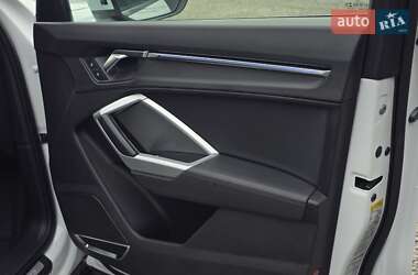 Внедорожник / Кроссовер Audi Q3 2019 в Тернополе